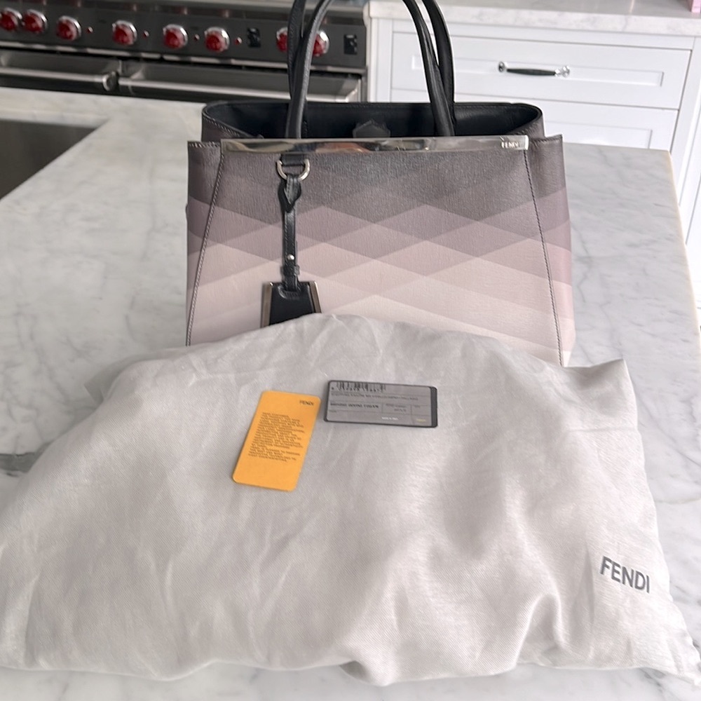 FENDI 2Jours Medium Elite Tote Bag in Black Degrade - Picture 14 of 14